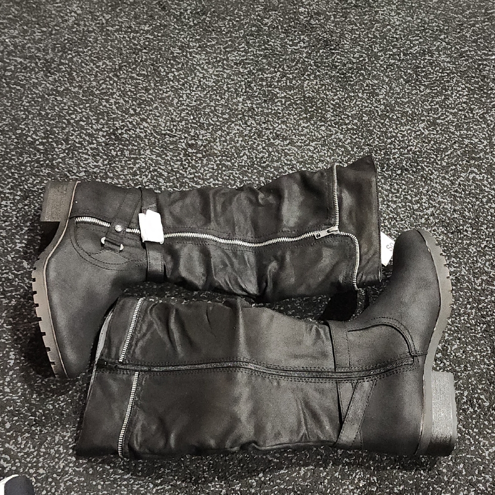 SO Stonecrop Knee High Boots Wide Calf New In Box Sz 11